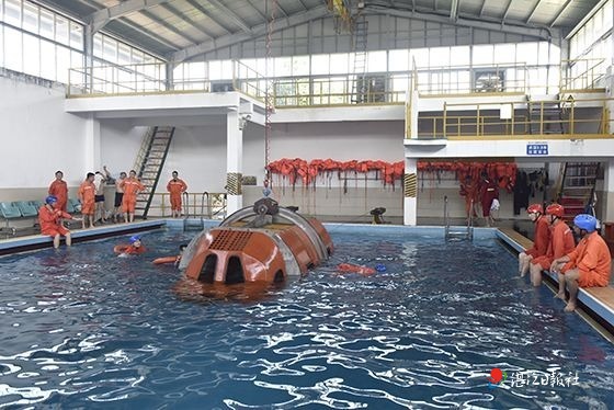  威尼斯水上球场改造，新型浮动看台通过安全验收  